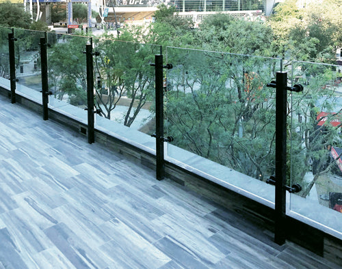 800 High Railing Glass Railing Designs